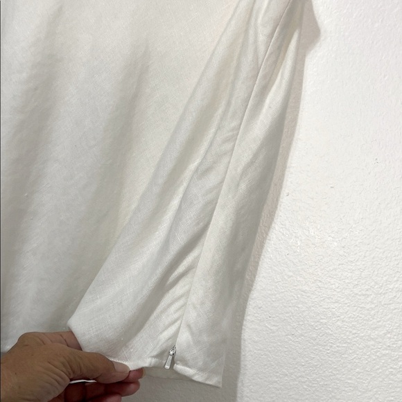 Petite Sophisticate Linen White V-Neck Tank Top Size 6 PTP 19” EUC - Picture 4 of 8